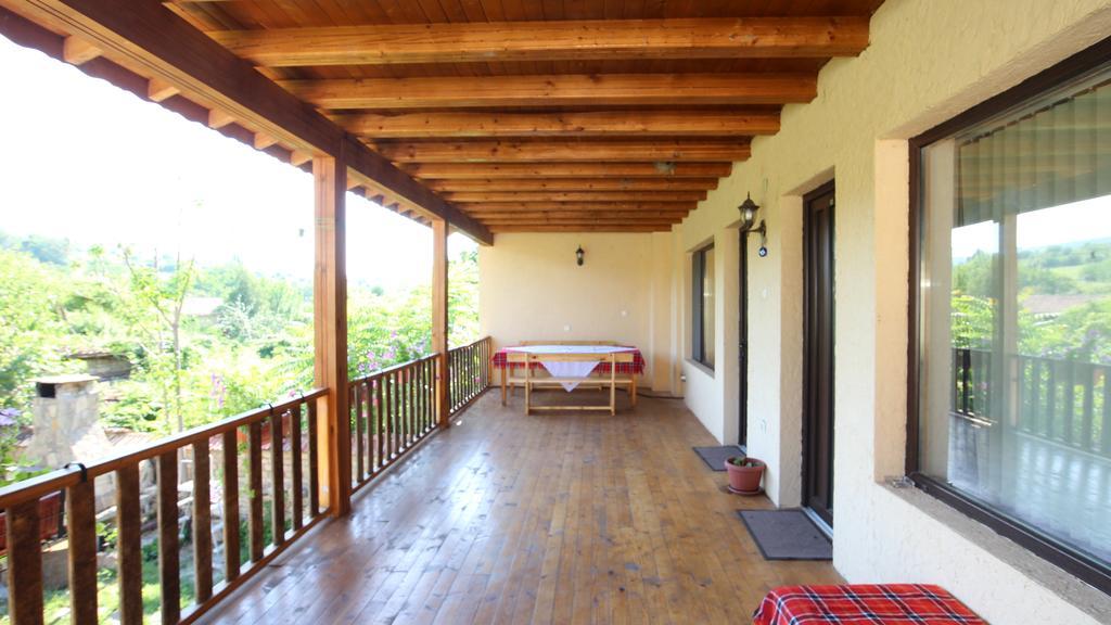 Slanchevata Kashta Hotel กรูชูนา ภายนอก รูปภาพ